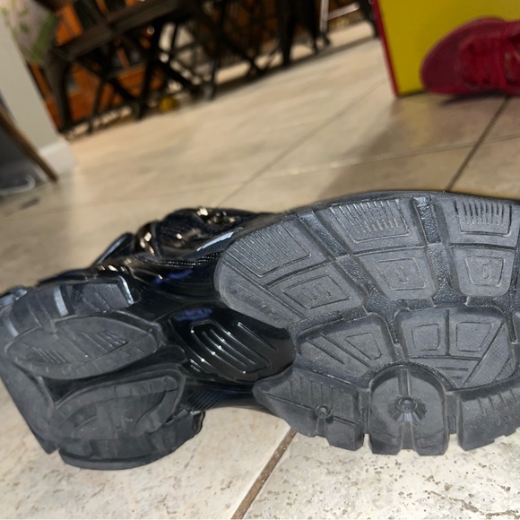 Balenciaga Runner ‘Black’ - Picture 6 of 6